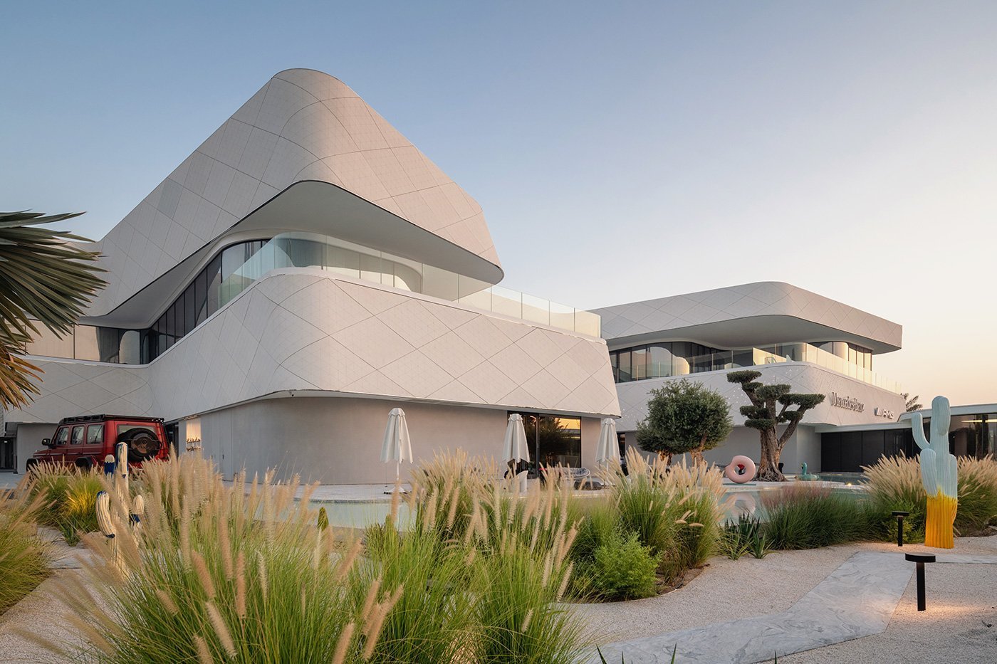 Mercedes-Benz Brand Centre Dubai